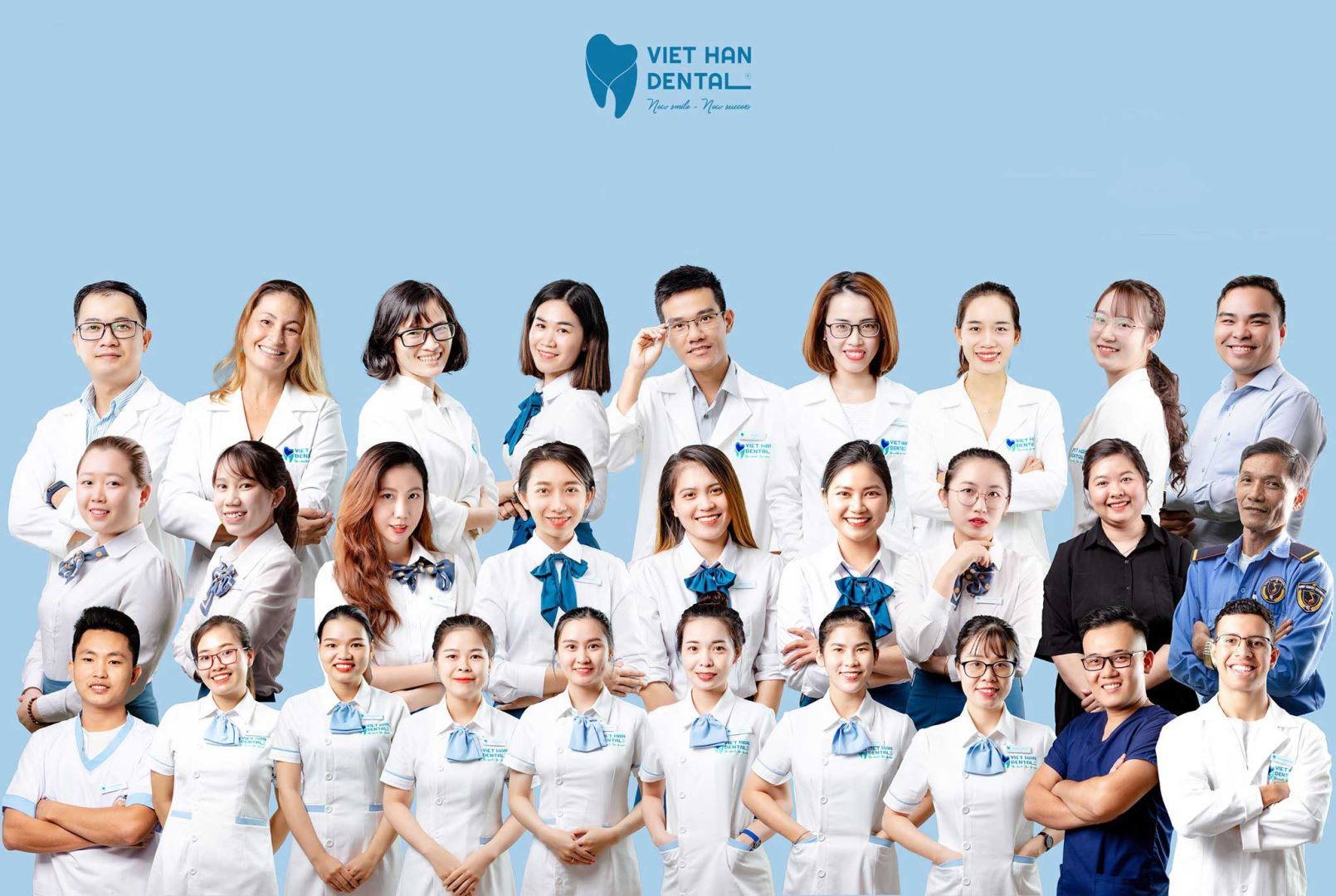 Đội ngũ nhân sự tại Việt Hàn